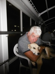 Jeroen met Souri op de boot